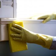 Cinq astuces faciles pour vous aider à nettoyer les vitres